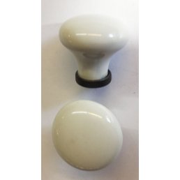 Porzellanknopf  cream  dunkelbrauner Fuß Ø 30 mm IMG-20180827-WA0037