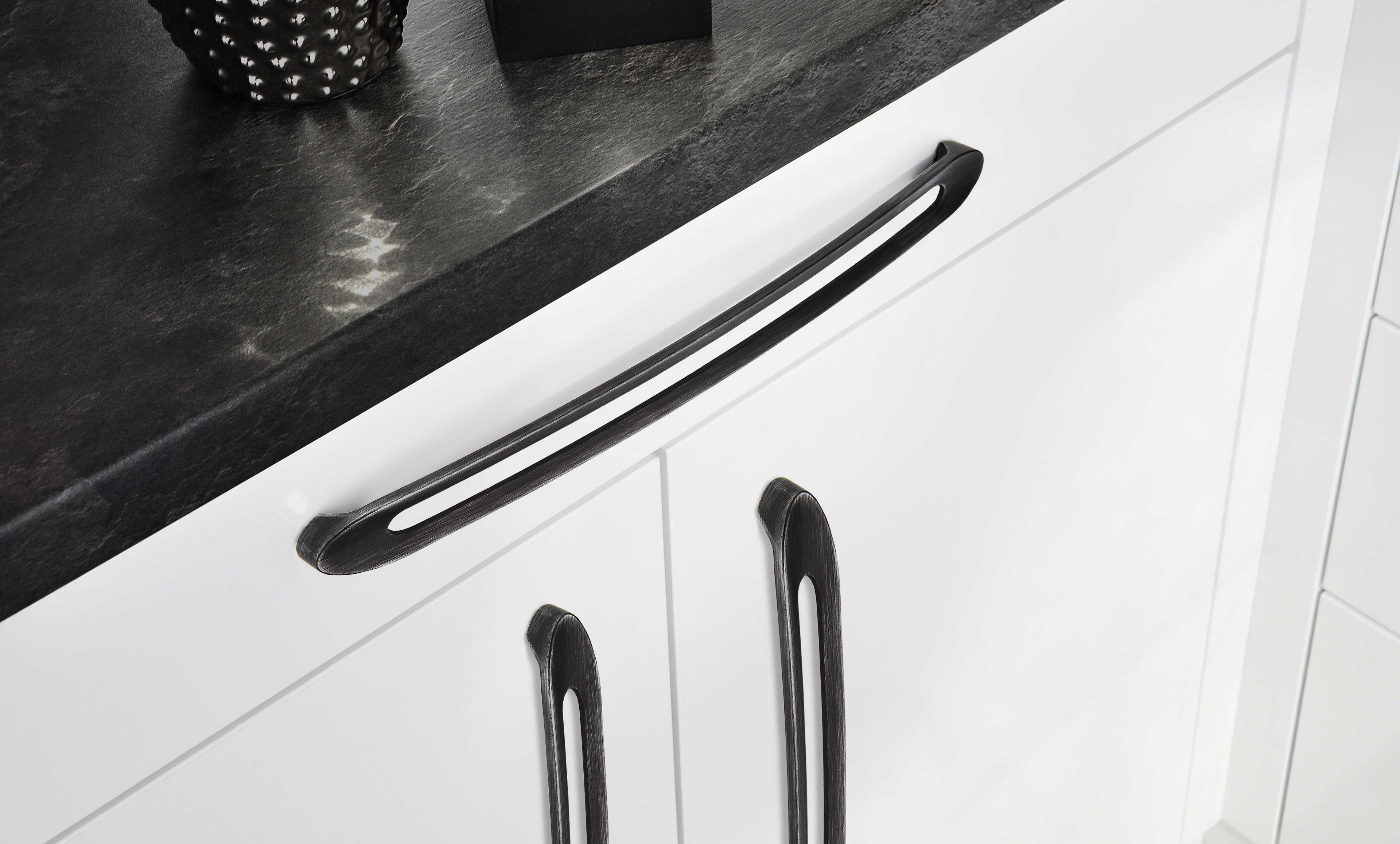 Möbelgriff Yasur Eisen gebürstet 320mm