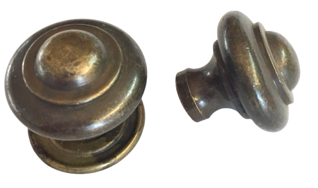 Knopf Rustico gerillt Messing Antik mit Unterlagsplatte