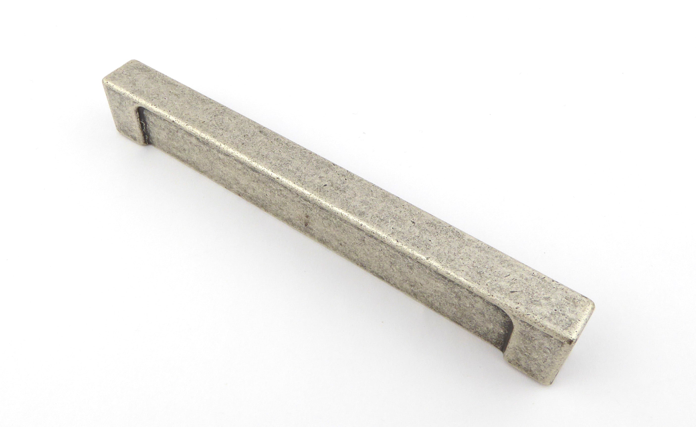 Möbelgriff Griffleiste 128mm KATHALEA altsilber