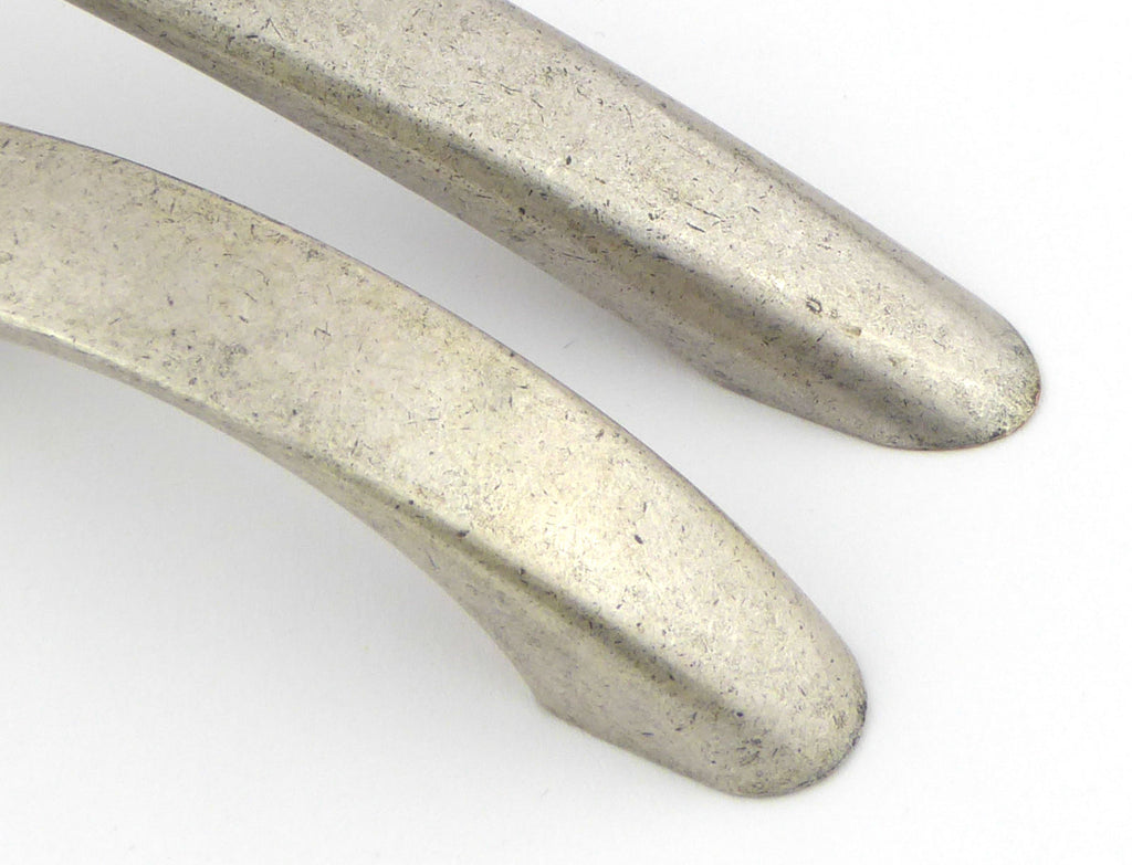 Möbelgriffe CREMONA 216 mm altsilbern